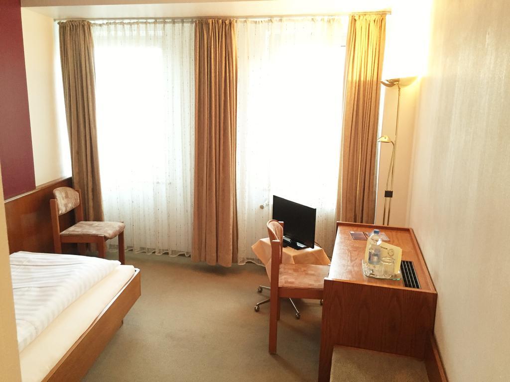 Hotel Ambassador Bonn Zimmer foto